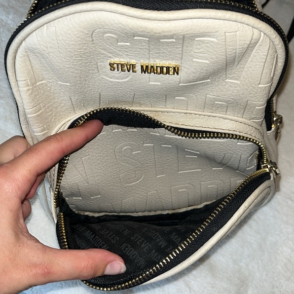 Steve Madden Cream Mini Bag - Picture 4 of 5